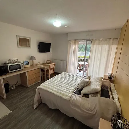 Apartament 7 *