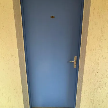 7 شقة بالاروك ليه بان